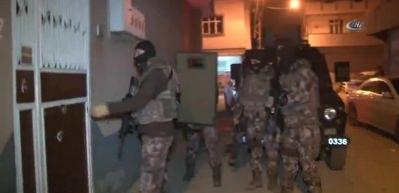 Torbacılara şafak baskını: 6 g&ouml;zaltı