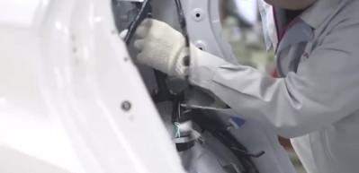  Toyota'da &uuml;retim durdu