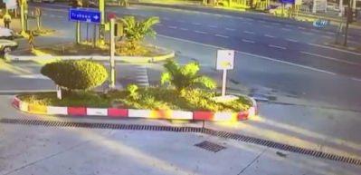Trabzon'da bir &ccedil;ocuğun &ouml;ld&uuml;ğ&uuml; kaza anı kamerada!