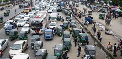 Trafik kuralının olmadığı &uuml;lke Bangladeş