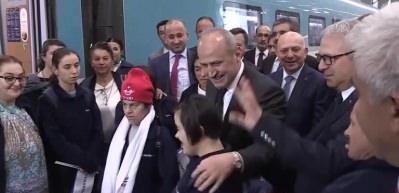 Turhan: "Engelli vatandaşlarımızın elinde tutmaya devam edeceğiz