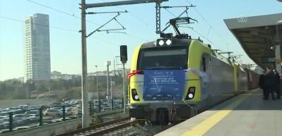 T&uuml;rkiye'den &Ccedil;in'e giden ilk ihracat treni uğurlandı