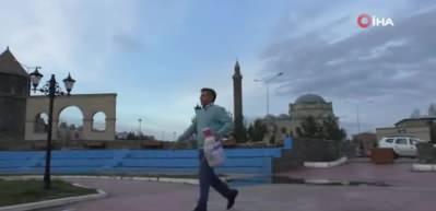 T&uuml;rkiye&rsquo;nin ilk iftar topu Kars&rsquo;ta atıldı