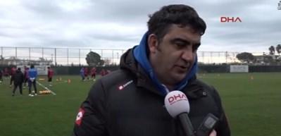&Uuml;mit &Ouml;zat: "Ahmet &Ccedil;alık T&uuml;rkiye'nin en iyi stoperi"