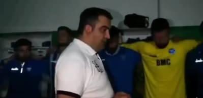 &Uuml;mit &Ouml;zat'tan &ccedil;oşkulu soyunma odası konuşması!
