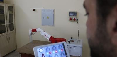 &Uuml;niversite &ouml;ğrencilerinden milli robot &ldquo;M&uuml;jgan&rdquo;