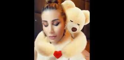 &Uuml;nl&uuml; şarkıcı İrem Derici'nin karantinada 23.g&uuml;n videosu