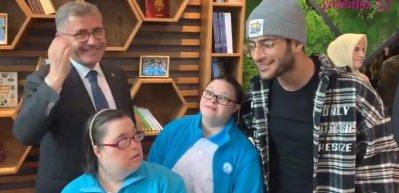 &Uuml;sk&uuml;dar Belediyesi &ouml;nc&uuml; oldu! &Uuml;nl&uuml; isimler destek verdi...