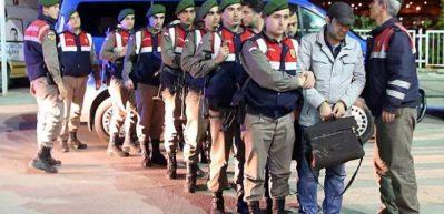 &Uuml;st d&uuml;zey FET&Ouml; imamı ka&ccedil;arken yakalandı
