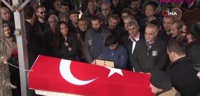 Usta oyuncu Ayşen Gruda son yolculuğuna uğurlandı!