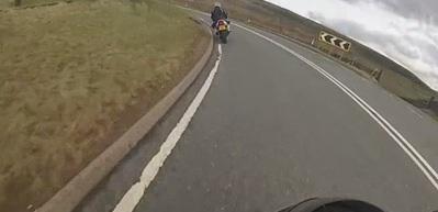 Virajı alamadı, şarampole u&ccedil;tu