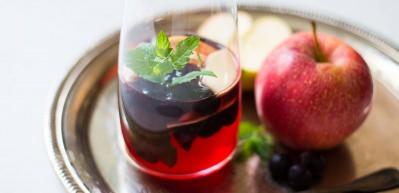Yaban mersini ile elmalı limonata tarifi