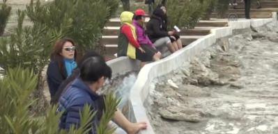 Yabancı turist, Pamukkale'den vazgeçmiyor