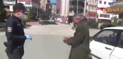 Yasağa rağmen sokağa &ccedil;ıkan vatandaş 'Bunun bir cezası var mı' dedi