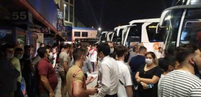 Yasak dinlemediler! Otogarda akıllara zarar g&ouml;r&uuml;nt&uuml;