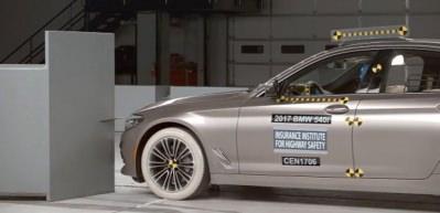Yeni BMW 5 Serisi &ccedil;arpışma testinde