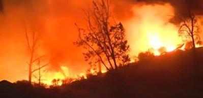 Yılın en b&uuml;y&uuml;k yangını!