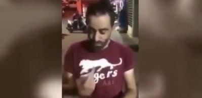 Yiyecekleri &ccedil;iğnemeden yutan adam