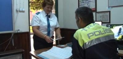 Yolların Nazan ablası 25 yıldır şehirlerarasında otob&uuml;s kaptanlığı yapıyor