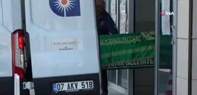 Y&uuml;rek burkan an! Ağabeyi 8 yaşındaki kardeşini bı&ccedil;aklayarak &ouml;ld&uuml;rm&uuml;şt&uuml;...