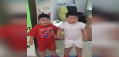 Zayıflama makinesine &ccedil;ıkan obez &ccedil;ocuklar g&uuml;ld&uuml;rd&uuml;