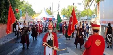 Ayasofya-i Kebir Cami-i Şerifi'nin ibadete a&ccedil;ılmasına tanıklık etmek i&ccedil;in yollara d&uuml;şt&uuml;ler