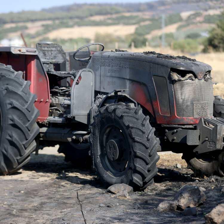 ARAÇLAR DA ZARAR GÖRDÜ