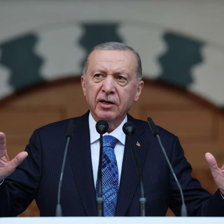ERDOĞAN: YAZ MEVSİMİNDE 3 BİN 62 YANGIN SÖNDÜRÜLDÜ