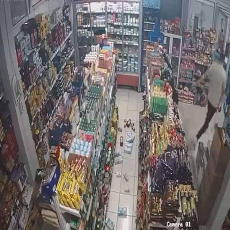 BAKAN YERLİKAYA: BÜYÜK BİR YIKIM İHBARI ALMADIK