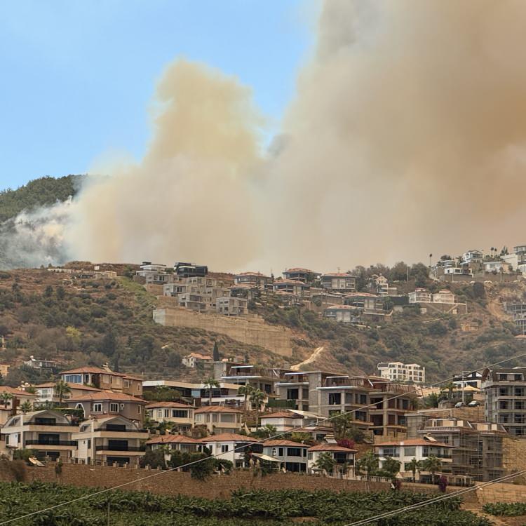 ALEVLER YERLEŞİM YERİNE SIÇRADI