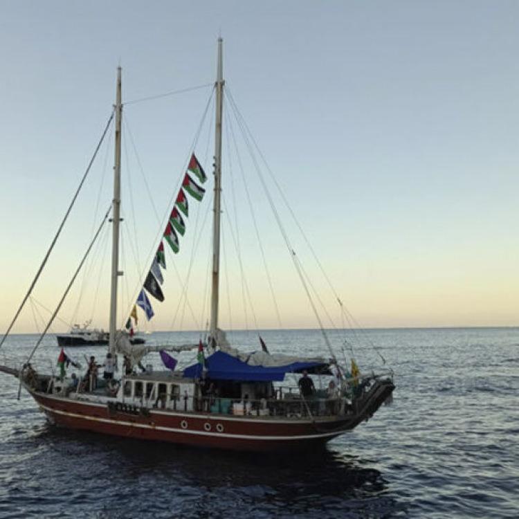 İSRAİL 6 GEMİYE EL KOYDU