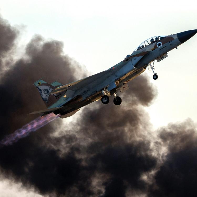 İSRAİL SAVAŞ UÇAKLARI ŞİFA HASTANESİ VE ES SUBEYRE'Yİ VURDU