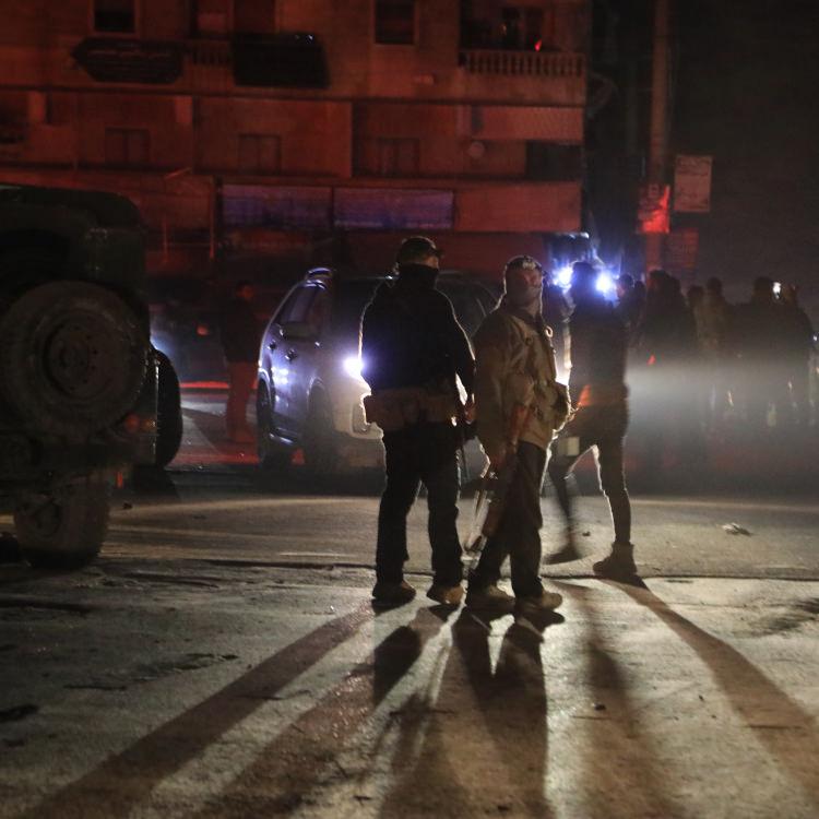 HALEP'TE BİR MAHALLEYE SIKIŞAN YPG/SDG MENSUPLARININ TAHLİYE SÜRECİ BAŞLADI