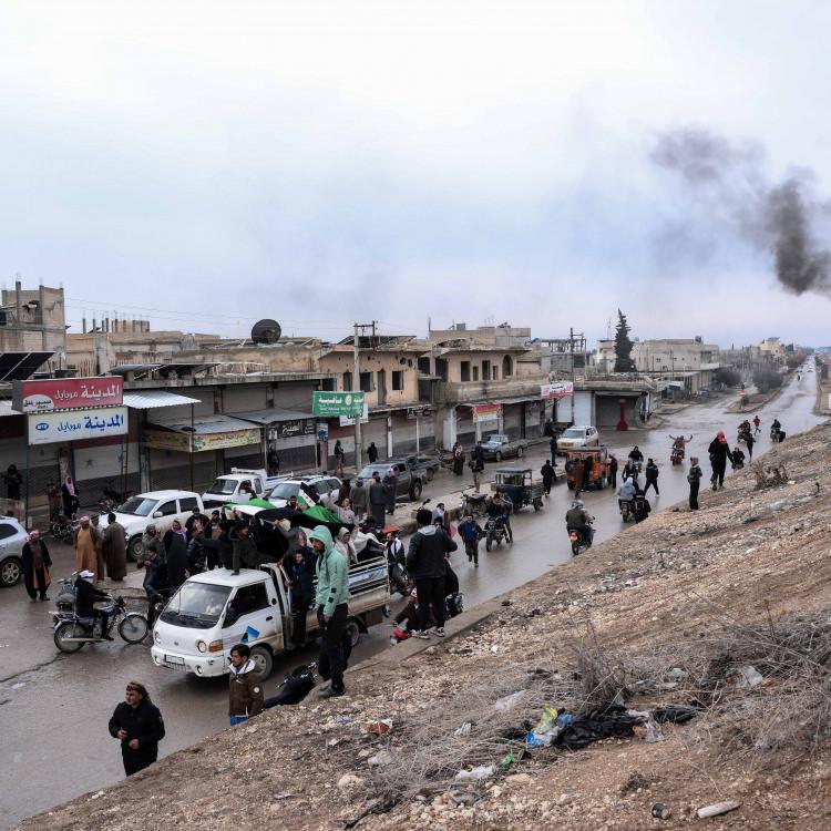 DEYR HAFİR'DEN SONRA RAKKA'NIN GÜNEYBATISINDA TAHKİMAT YAPIYOR