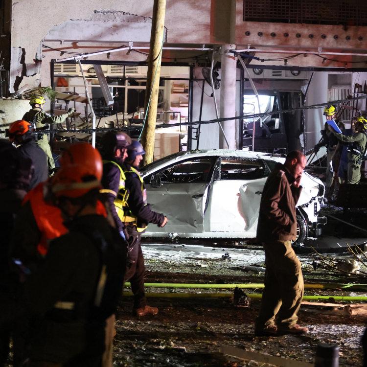 İRAN'IN MİSİLLEMESİNDE BİR F&Uuml;ZE TEL AVİV'E İSABET ETTİ