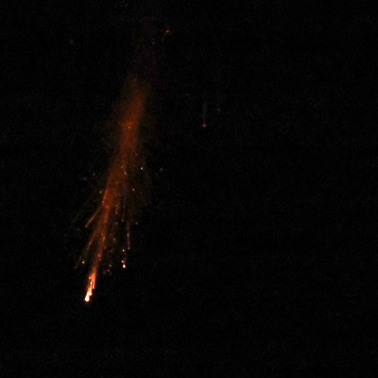 İSRAİL BASINI: İRAN 200'DEN FAZLA FÜZE FIRLATTI