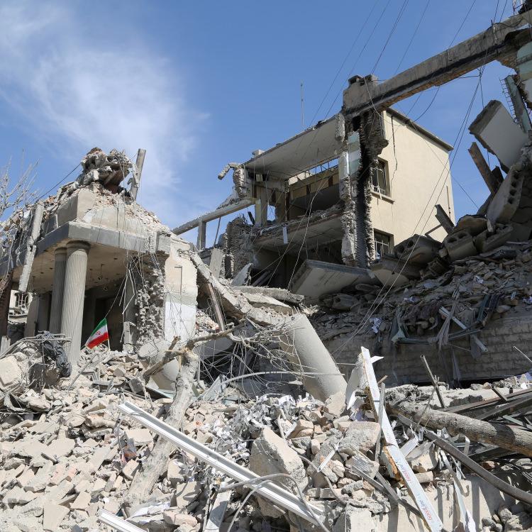 İRAN: ABD-İSRAİL GÜÇLERİ 105 SİVİL YERLEŞİME SALDIRDI