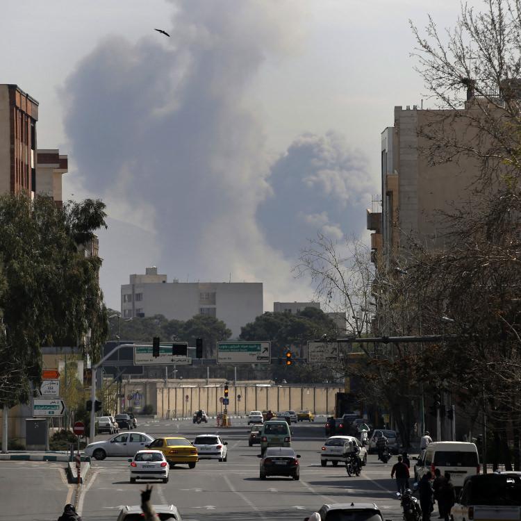 İSRAİL İRAN'A YENİ HAVA SALDIRISI BAŞLATTI