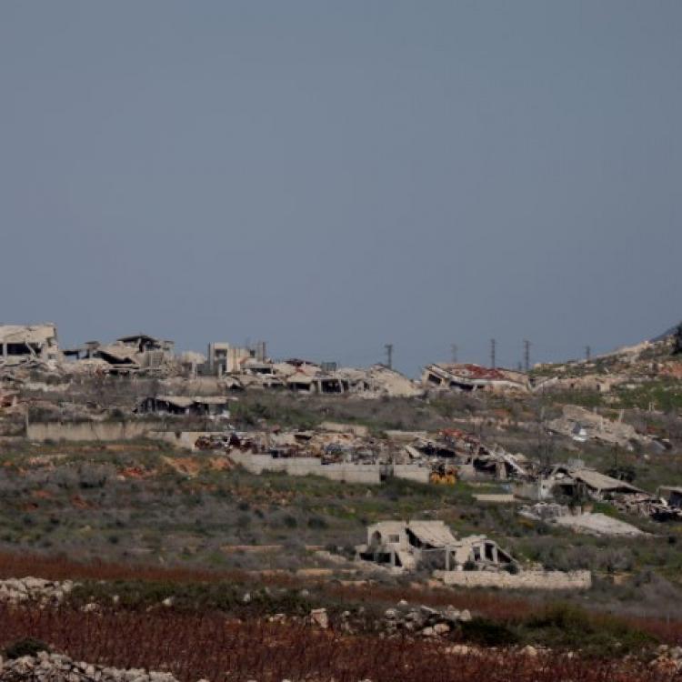 İSRAİL ORDUSU LÜBNAN'A SALDIRILAR DÜZENLİYOR