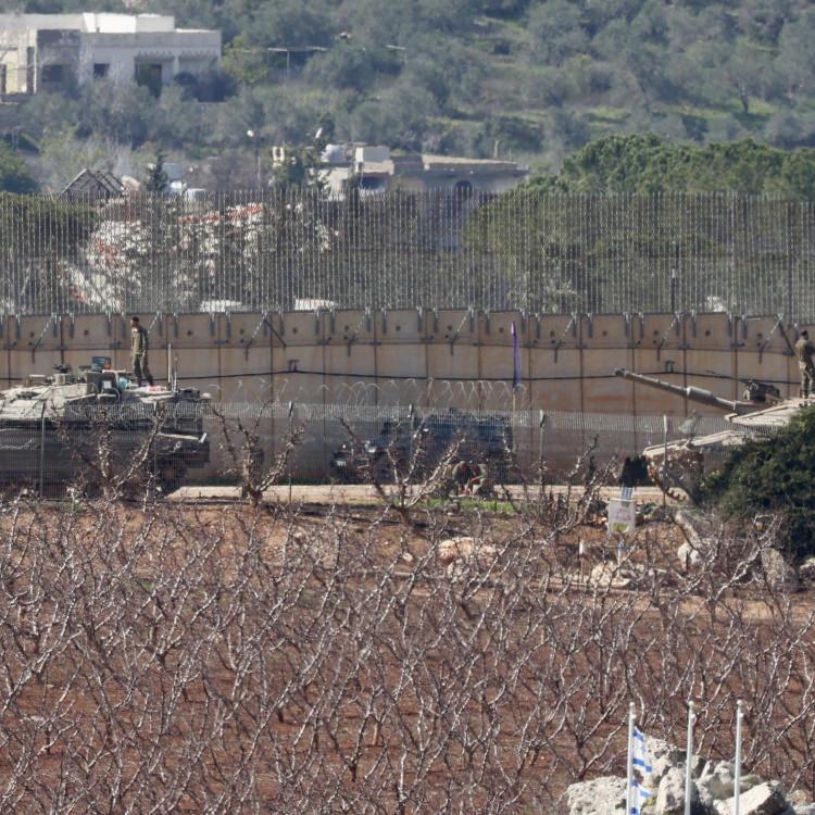 İSRAİL BEYRUT'U BOMBALAMAYA DEVAM EDİYOR