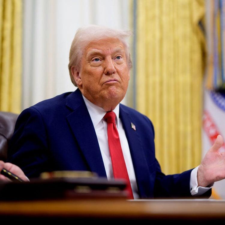 TRUMP: İRAN BUGÜN ÇOK AĞIR DARBE ALACAK