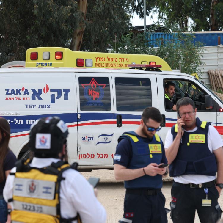 İRAN’IN İSRAİL’E SALDIRILARINDA ÖLENLERİN SAYISI 13’E YÜKSELDİ