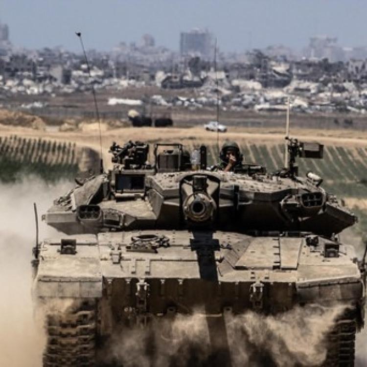 HİZBULLAH LÜBNAN SINIRINDA İSRAİL TANKINI HEDEF ALDI