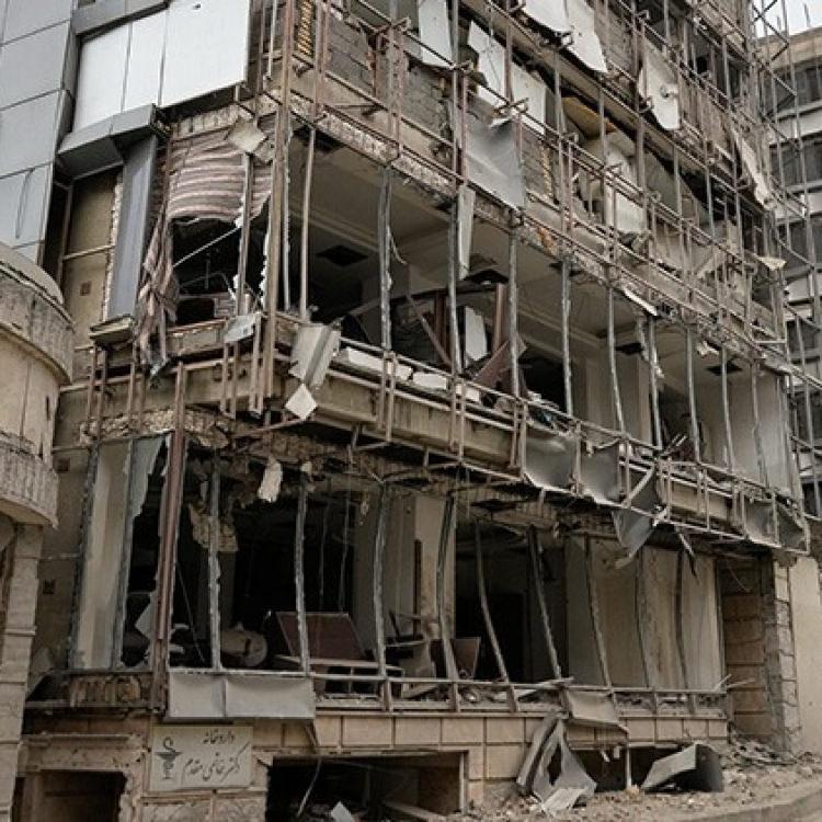 İRAN’DA SALDIRILAR NEDENİYLE 9 HASTANE KULLANILAMAZ HALE GELDİ