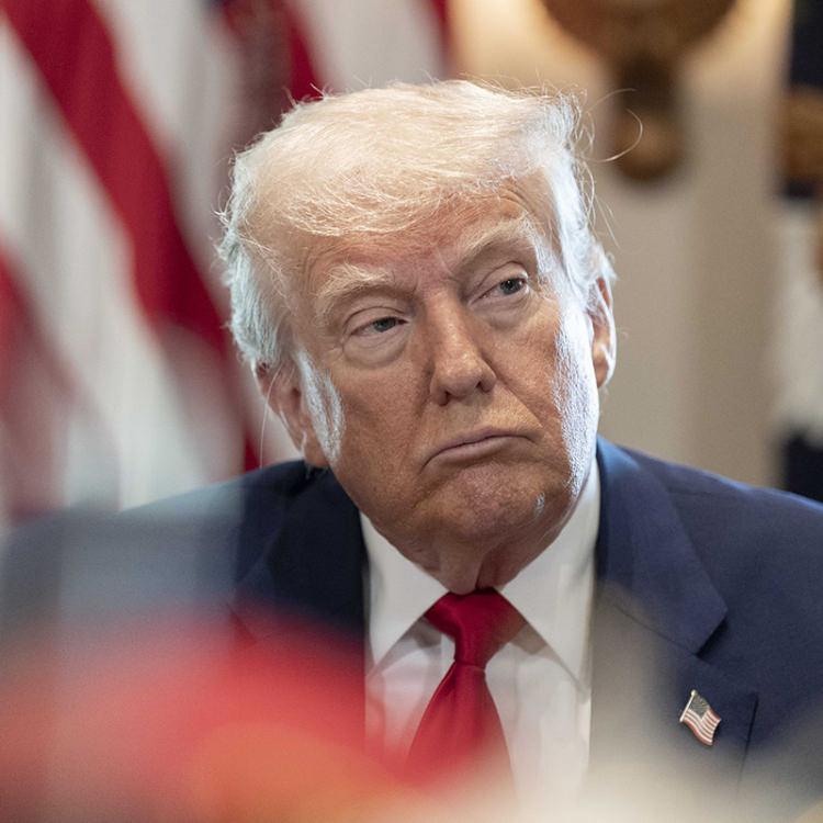 TRUMP: İRAN'I ÇOK SERT VURACAĞIZ