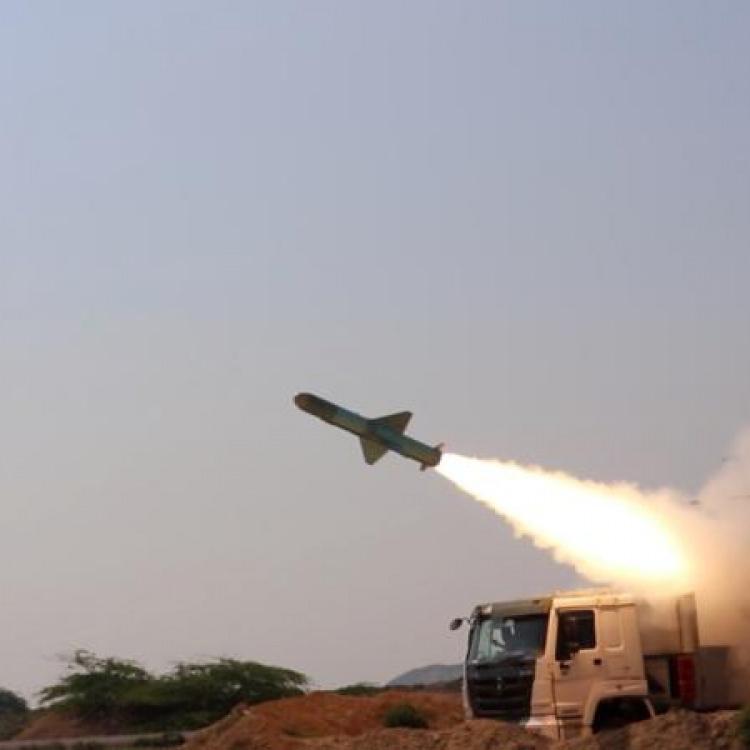 İRAN BASRA KÖRFEZİ'NE KIYISI OLAN ÜLKELERİN ENERJİ TESİSLERİNE YENİ FÜZE SALDIRISI BAŞLATTI