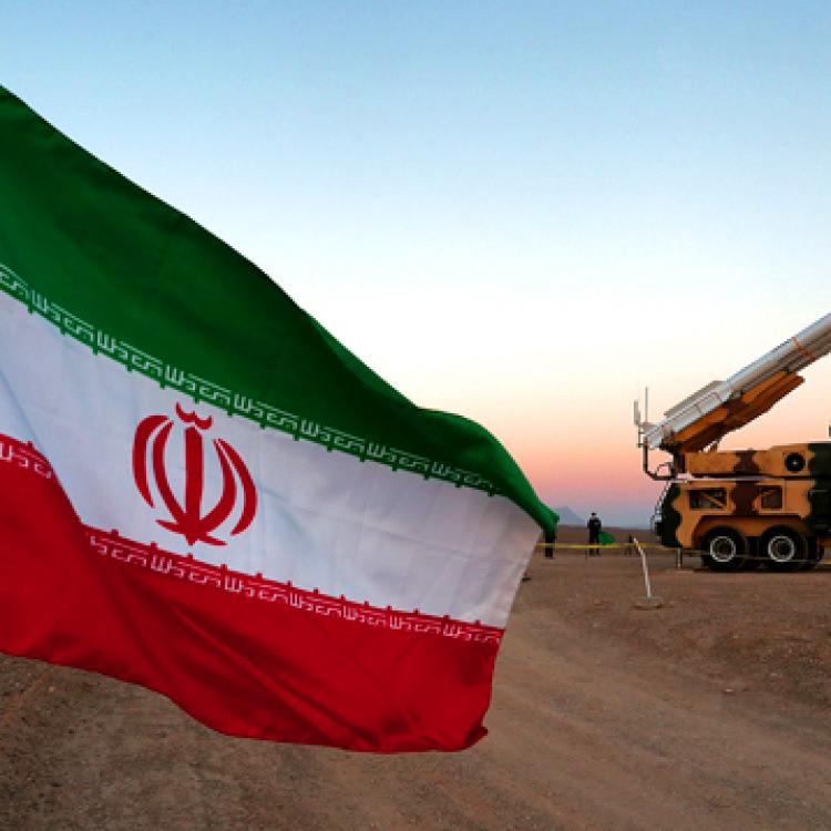 İRAN BÖLGEDEKİ PETROL TESİSLERİNİ HEDEF ALDIKLARINI DUYURDU