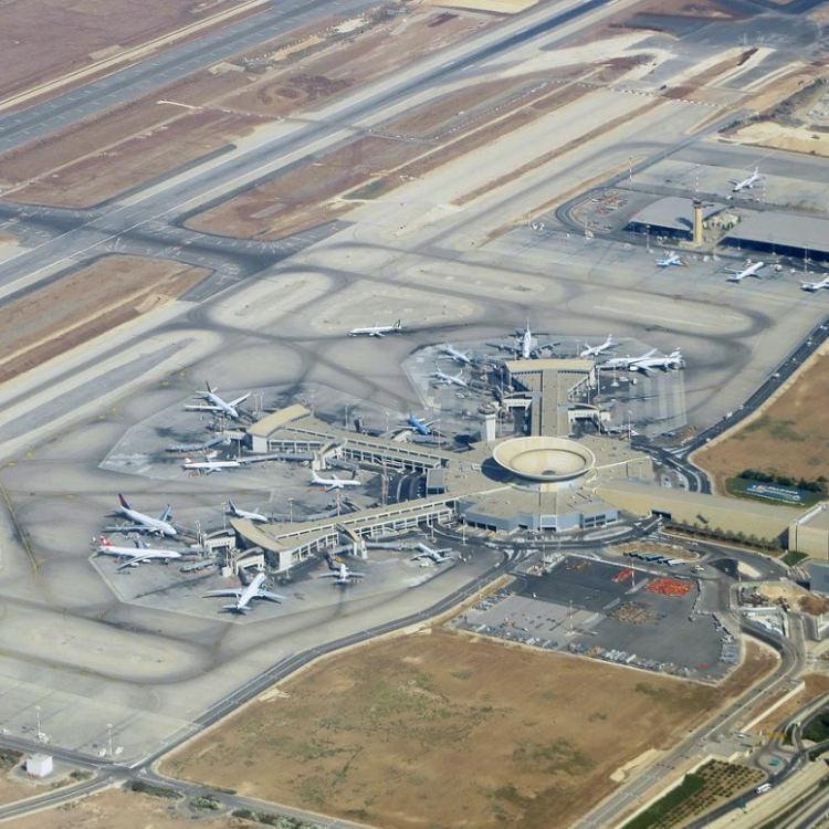 BEN GURİON HAVALİMANI'NDAKİ YAKIT TANKLARI HEDEF ALINDI