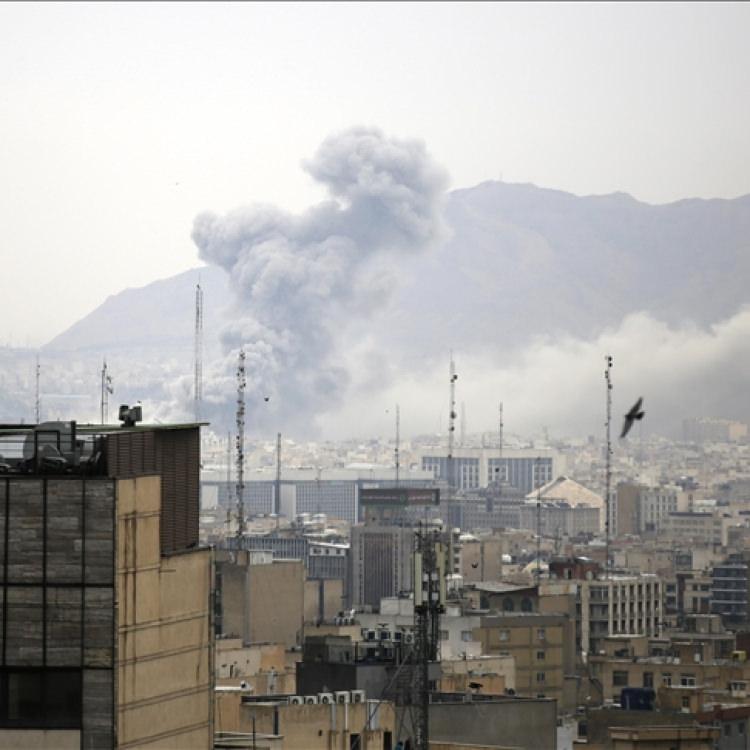 TAHRAN'DA ŞİDDETLİ PATLAMALAR MEYDANA GELDİ
