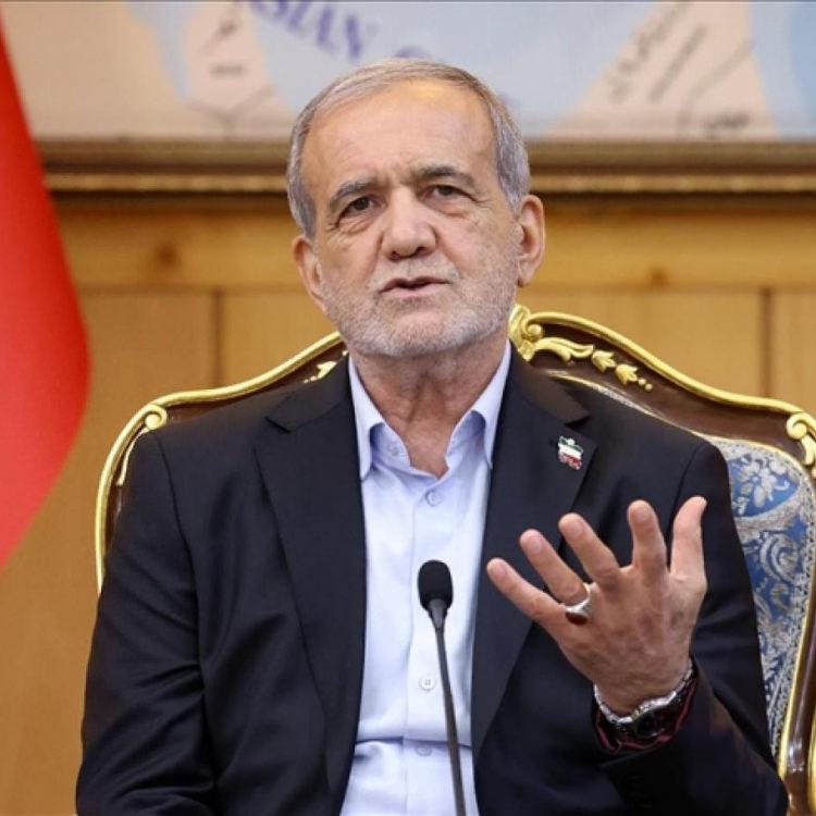 İRAN CUMHURBAŞKANI: ELLERİMİZ TETİKTE